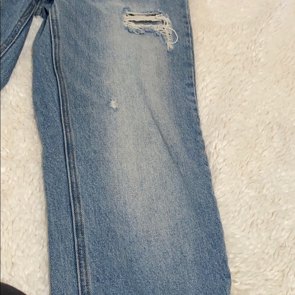 — BDG Straight Leg High Waisted Jeans - Picture 5 of 6